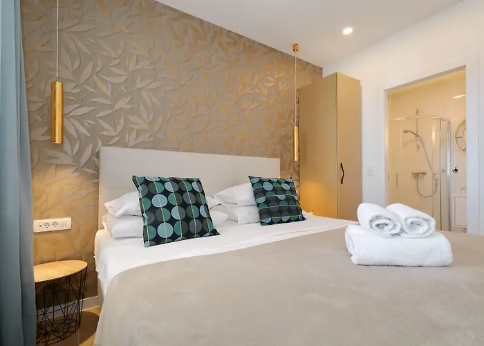 Dalmacija * Преко