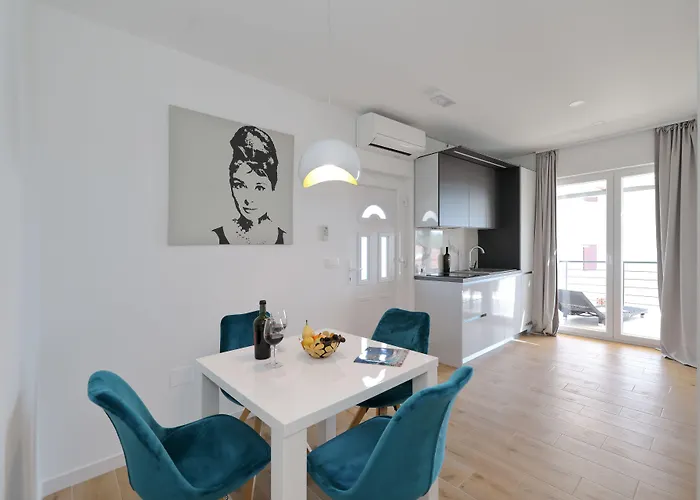 Apartment Dalmacija *