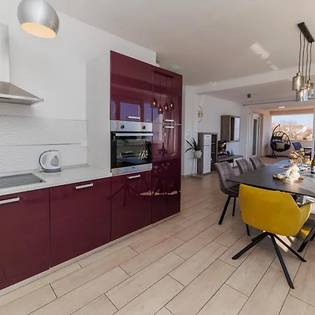 Appartement Dalmacija *